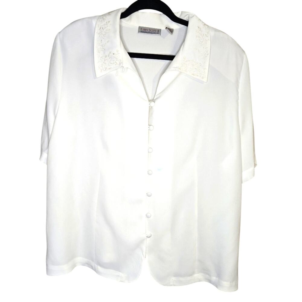 Karen Scott II 20W Classy White Blouse with Embroidered Collar [0263]